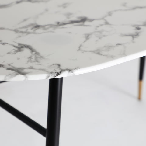 Mesa de Comedor con Tablero en Metacrilato GRAZ
