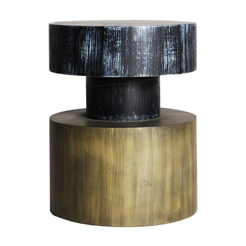 Mesa auxiliar Gignat de diseño minimalista en madera DM, ideal como mesa de noche o complemento en espacios modernos.
